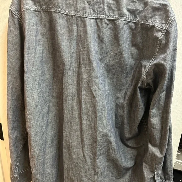Tommy Hilfiger Men's Blue Button-Up Shirt size XL/ NWOT A101 - Picture 3 of 4